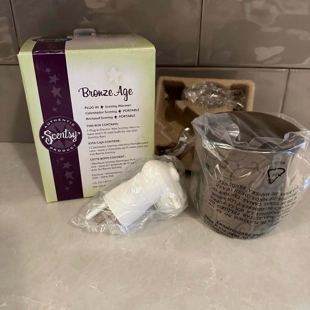 Scentsy Bronze Age Shimmery Nightlight Wall Plug In Wax Warmer Retired NEW